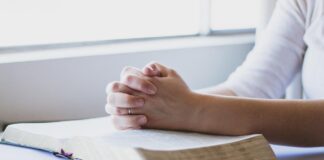 prayer, bible, christian-1308663.jpg