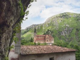 church, covadonga, mountain-7476963.jpg