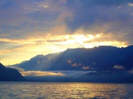 mountains, lake, sunrise-7481827.jpg