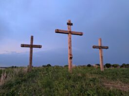 cross, easter, crosses-2250559.jpg