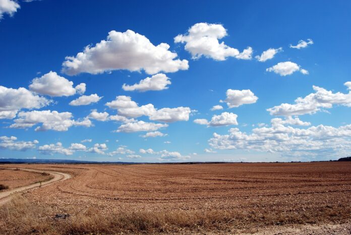 field-land-clouds-533541 field, land, clouds-533541.jpg