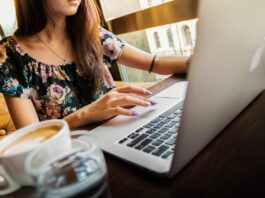 woman, laptop, desk-1851464.jpg