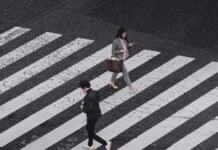 耶稣快来了,你还贪爱世界?