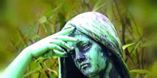 悲憐天父的小女兒